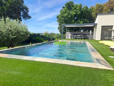 Maison contemporaine - 207 m² - 5 pièces