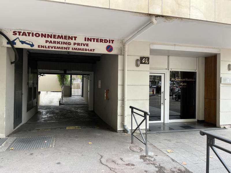 Parking / Garage - 14 m²