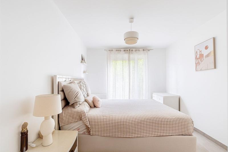 Appartement - 82 m² - 4 pièces