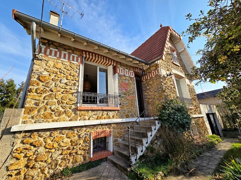 Maison - 82 m² - 5 pièces