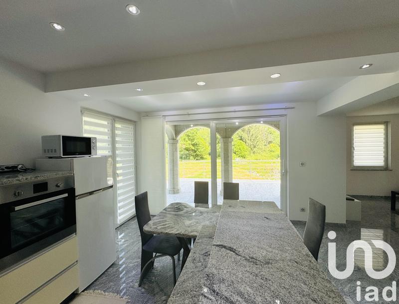 Maison - 455 m² - 20 pièces