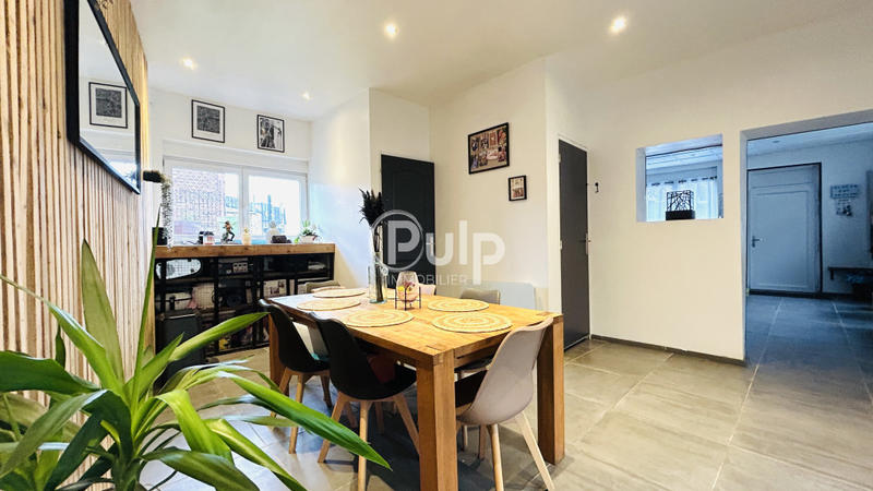 Maison - 160 m² - 9 pièces