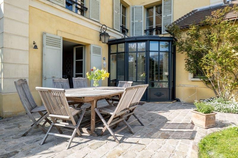 Maison - 210 m² - 8 pièces