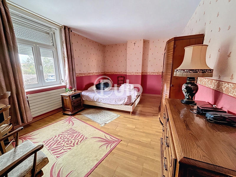 Maison - 110 m² - 5 pièces