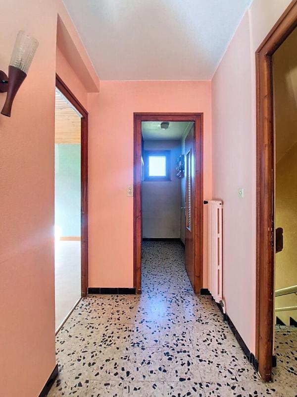 Maison - 203 m² - 7 pièces