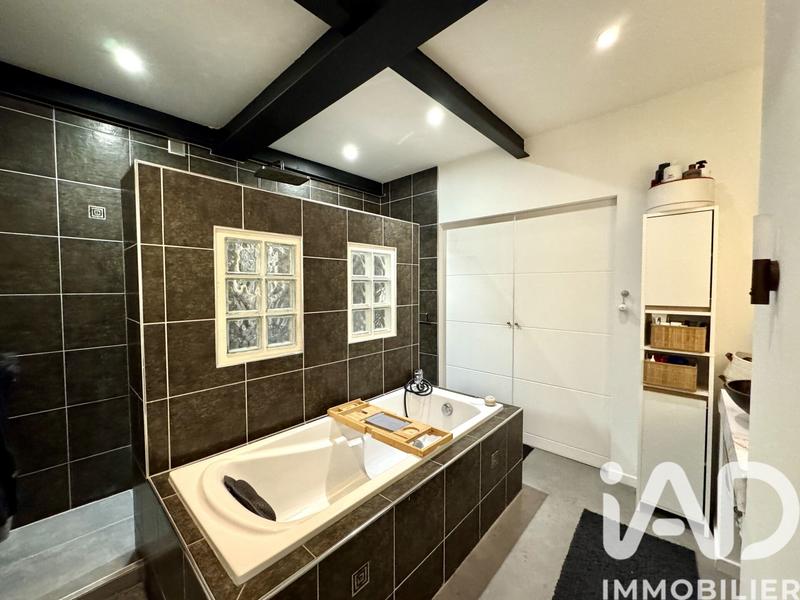 Loft - 185 m² - 5 pièces