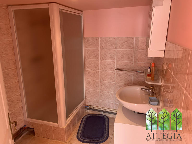 Maison - 85 m² - 7 pièces