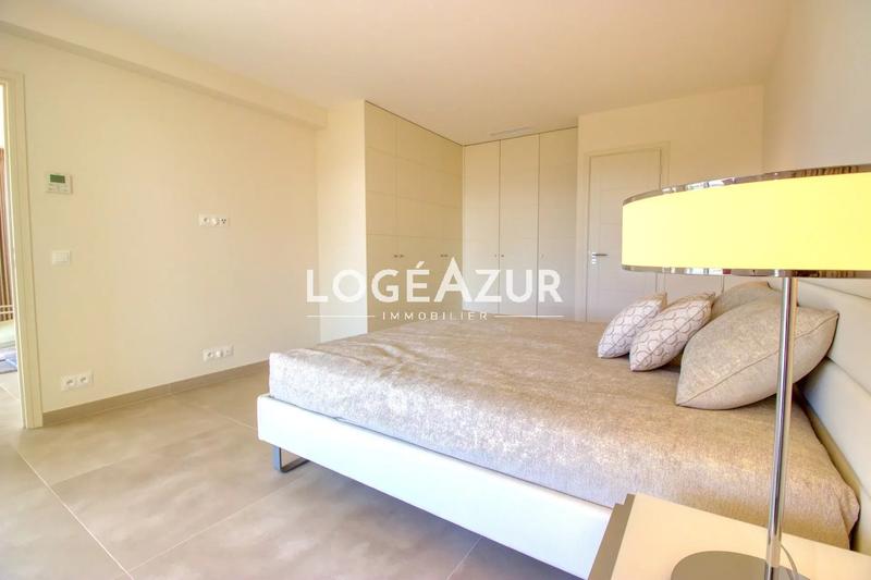 Appartement - 117 m² - 4 pièces