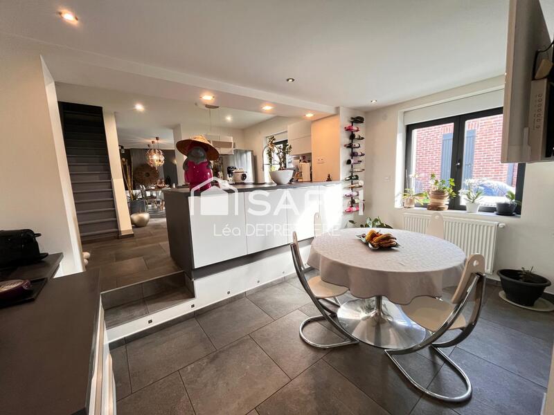 Maison - 150 m² - 5 pièces