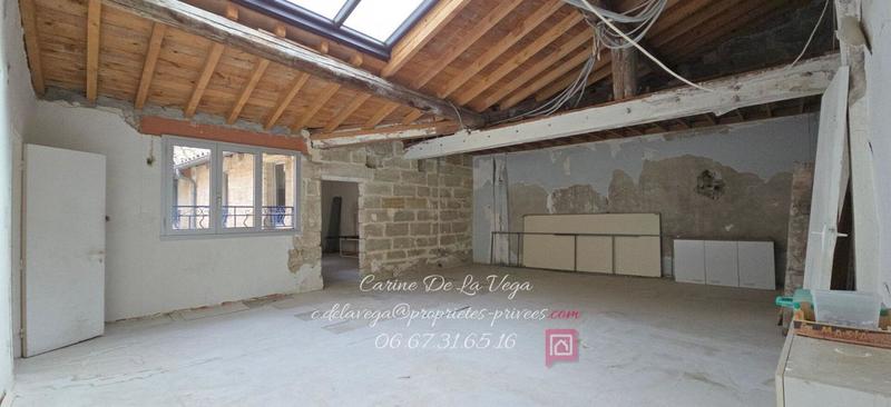 Appartement - 219 m² - 8 pièces