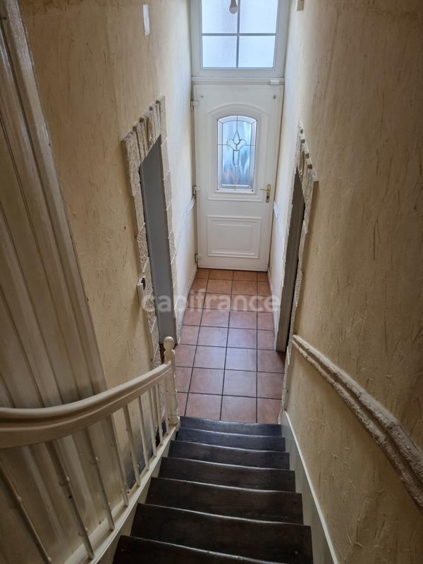 Maison - 210 m² - 8 pièces