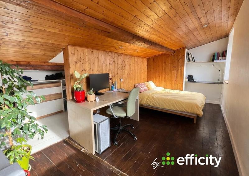 Maison - 89 m² - 5 pièces