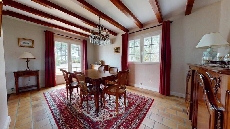 Pavillon - 121 m² - 6 pièces