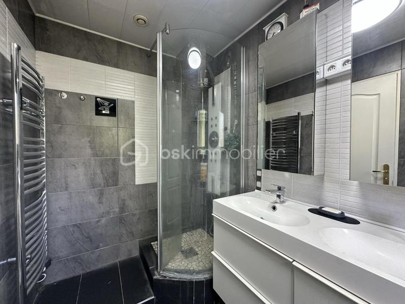 Maison traditionnelle - 86 m² - 5 pièces