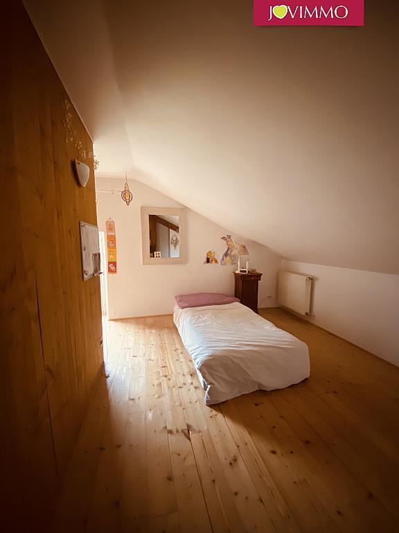 Maison - 200 m² - 10 pièces