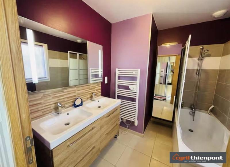 Pavillon - 102 m² - 5 pièces