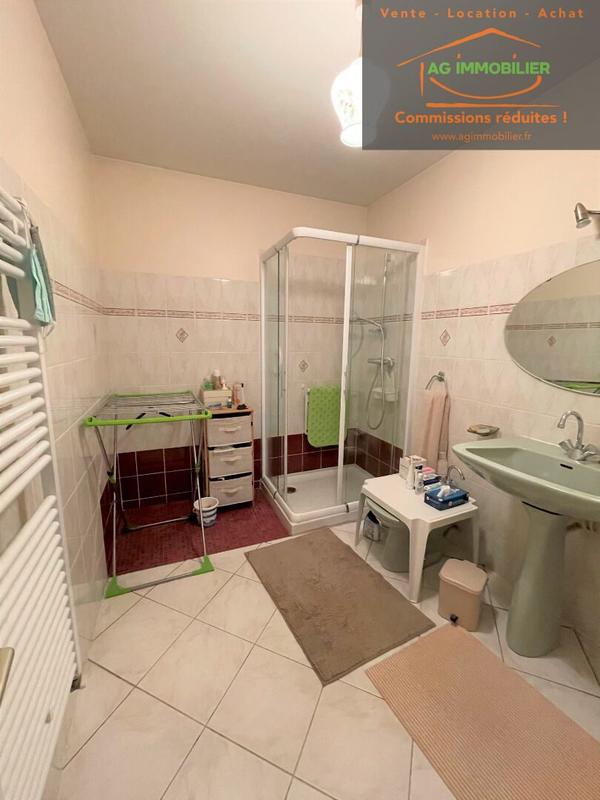 Maison - 380 m² - 5 pièces