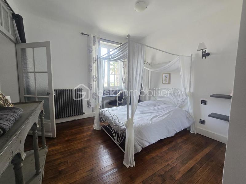 Maison d'architecte - 220 m² - 6 pièces