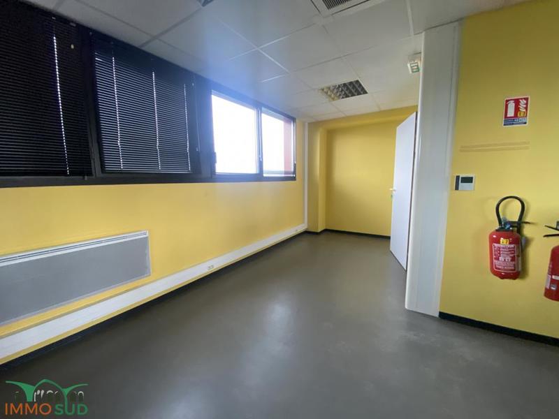Bureau - 214 m²