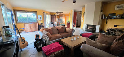 Maison - 189 m² - 10 pièces