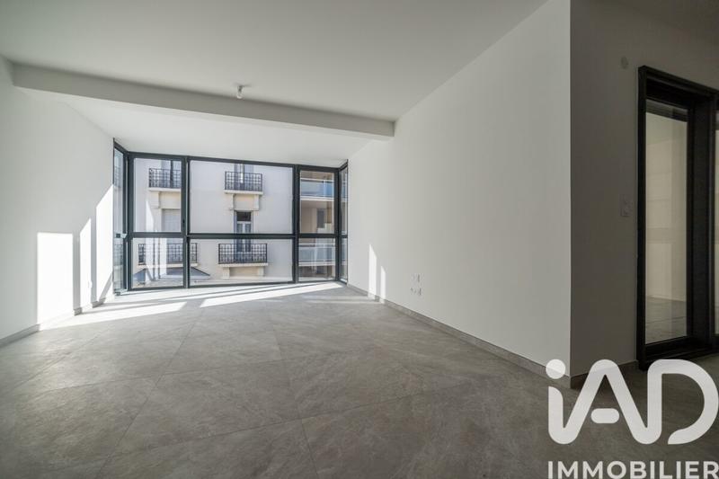 Appartement - 97 m² - 3 pièces