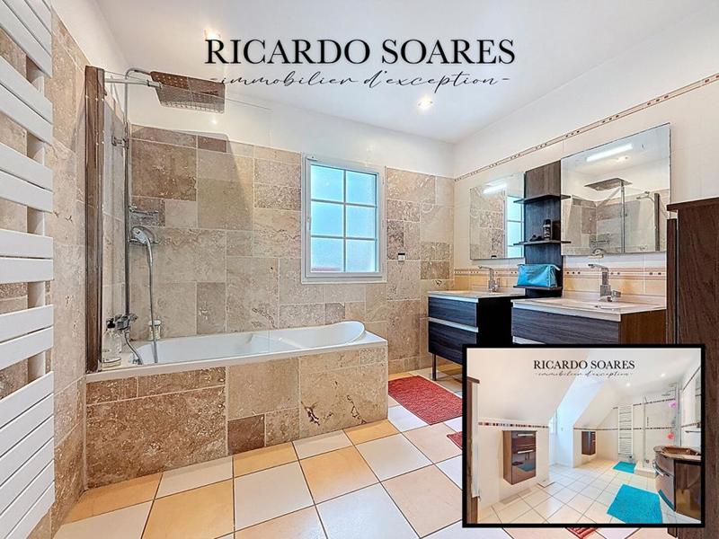 Maison - 242 m² - 7 pièces