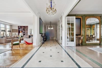 Appartement - 307 m² - 6 pièces