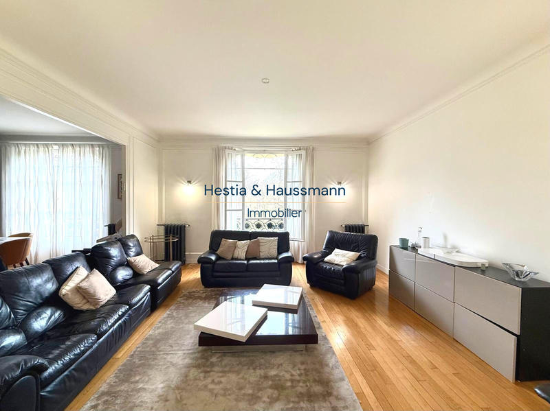 Appartement - 200 m² - 7 pièces