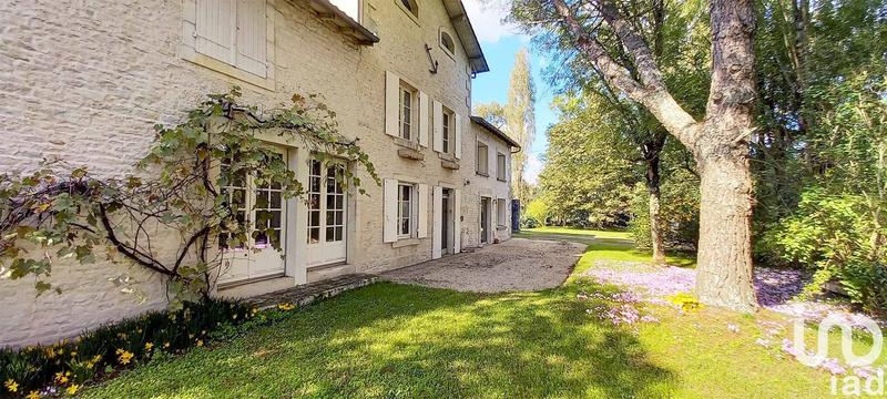 Maison - 209 m² - 7 pièces