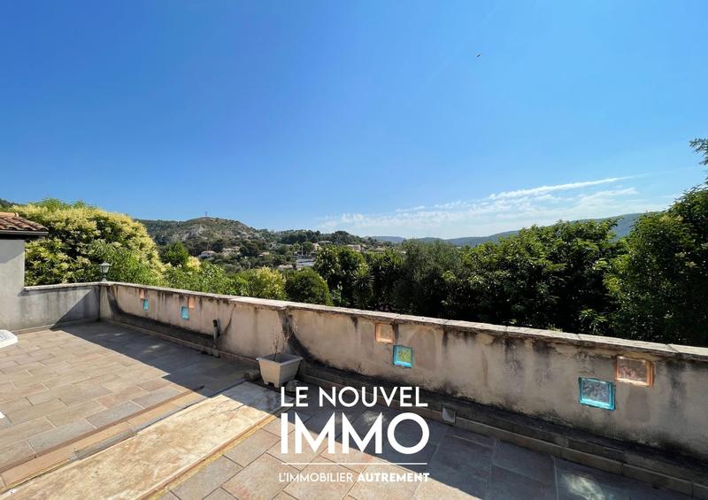 Maison - 155 m² - 5 pièces