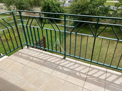 Appartement - 65 m² - 2 pièces