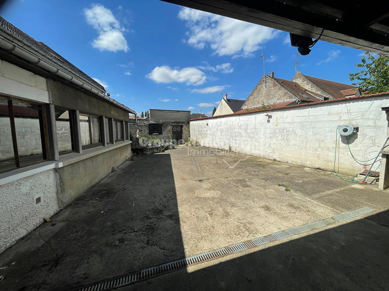 Maison - 180 m² - 6 pièces