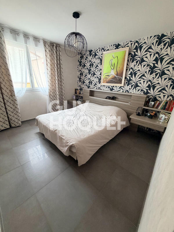 Maison - 210 m² - 8 pièces