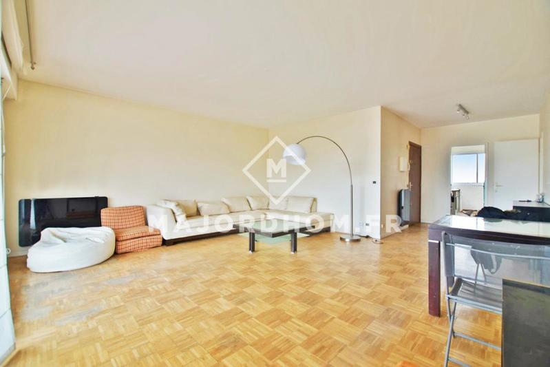 Appartement - 80 m² - 4 pièces