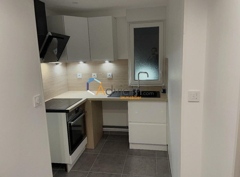 Maison - 92 m² - 5 pièces