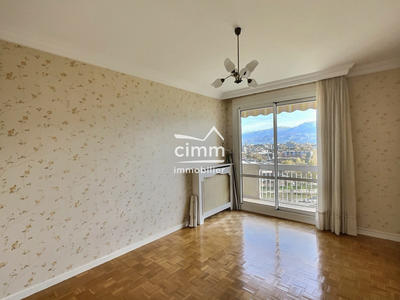 Appartement - 72 m² - 3 pièces