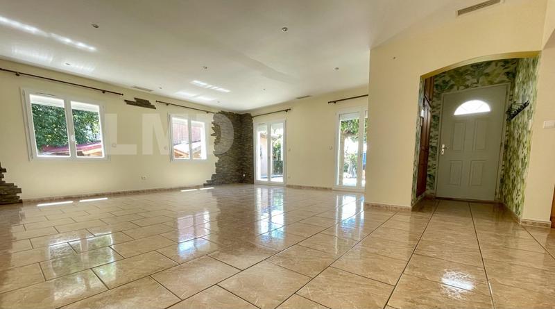 Maison traditionnelle - 152 m² - 6 pièces