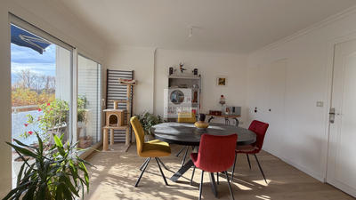 Appartement - 98 m² - 4 pièces