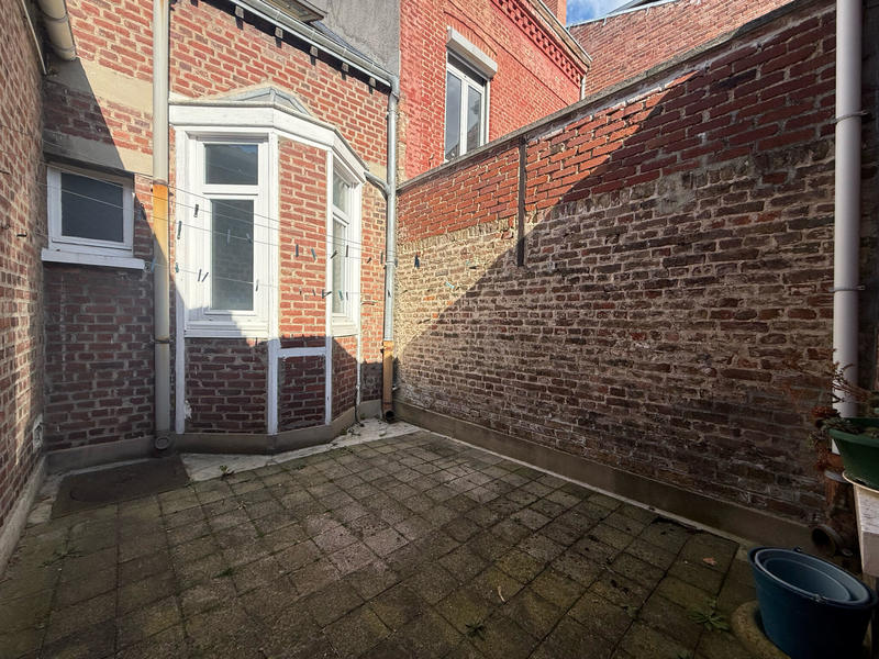 Maison - 161 m² - 7 pièces