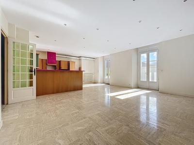 Maison ancienne - 162 m² - 7 pièces