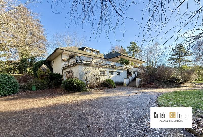 Villa - 177 m² - 6 pièces