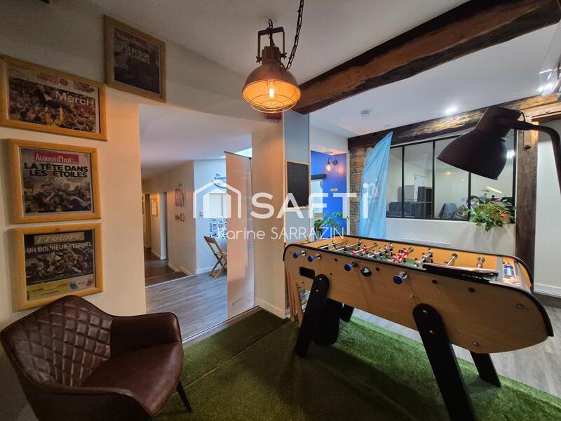 Local commercial - 216 m² - 7 pièces