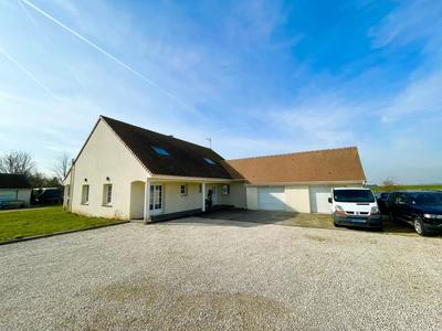 Maison - 230 m² - 7 pièces