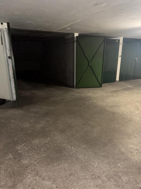 Parking / Garage - 10 m²