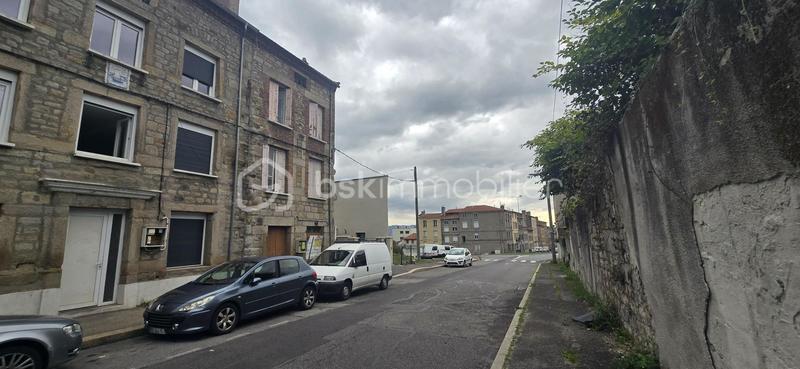 Immeuble - 110 m² - 10 pièces