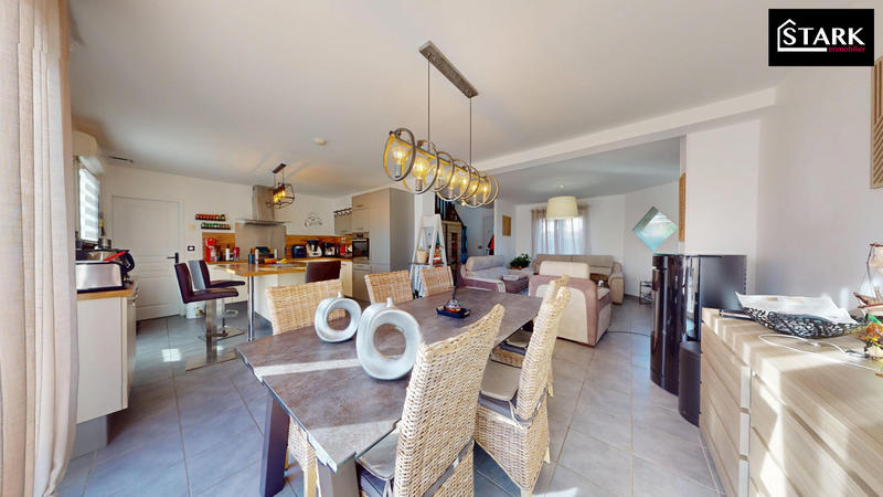 Maison - 115 m² - 5 pièces