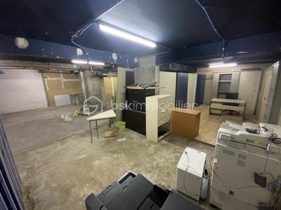 Bureau - 104 m² - 1 pièce