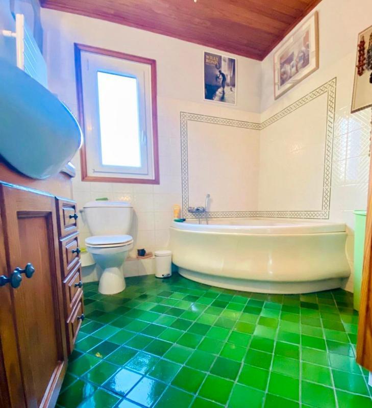 Pavillon - 140 m² - 7 pièces