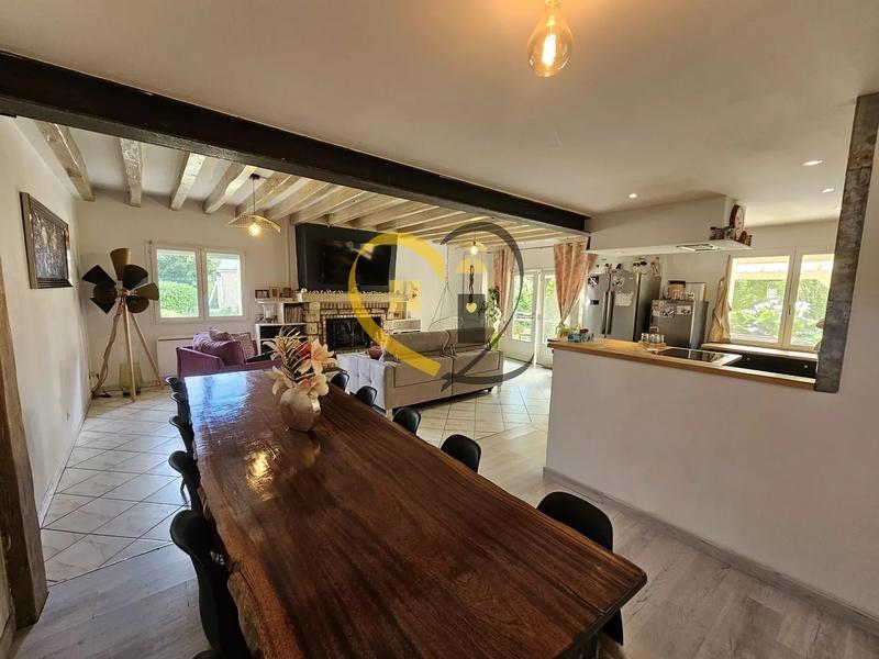 Maison - 185 m² - 6 pièces