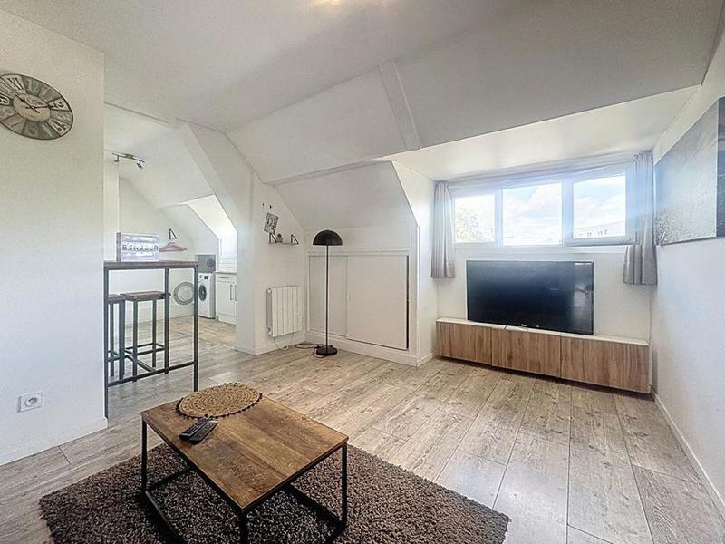 Studio - 25 m² - 1 pièce